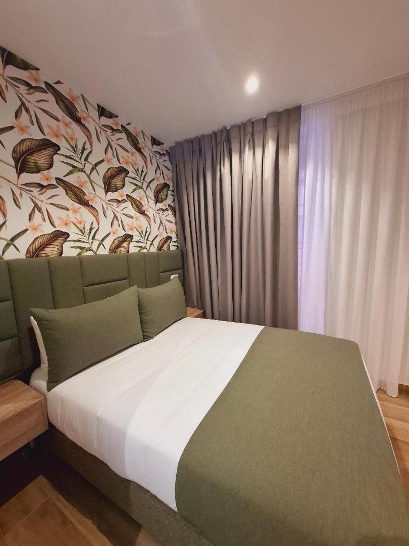 Hostal San Blas Madrid Exterior photo