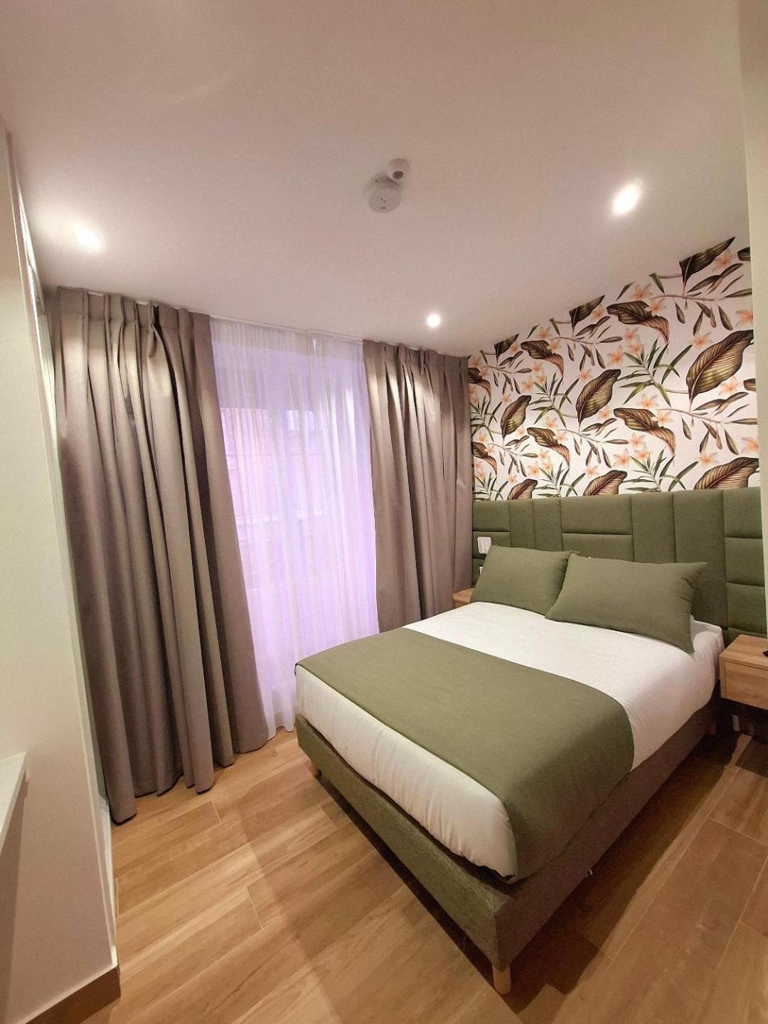 Hostal San Blas Madrid Exterior photo